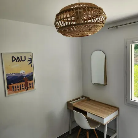 8 Personnes Proche Pau Et Pyrenees Villa