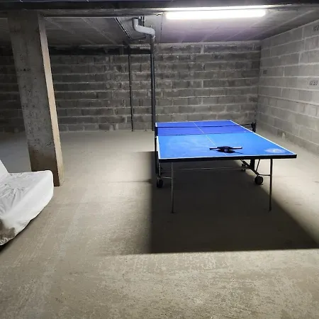 8 Personnes Proche Pau Et Pyrenees Villa *