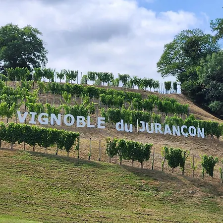 Villa 8 Personnes Proche Pau Et Pyrenees
